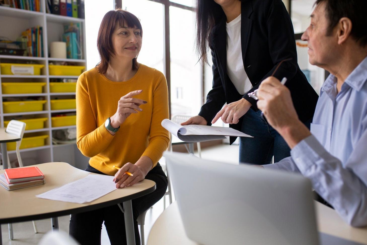 Moderne Lernumgebung mit interaktiven Elementen